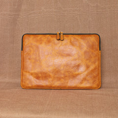 TAN LAD  Robert Jr. - Butterscotch Crunch