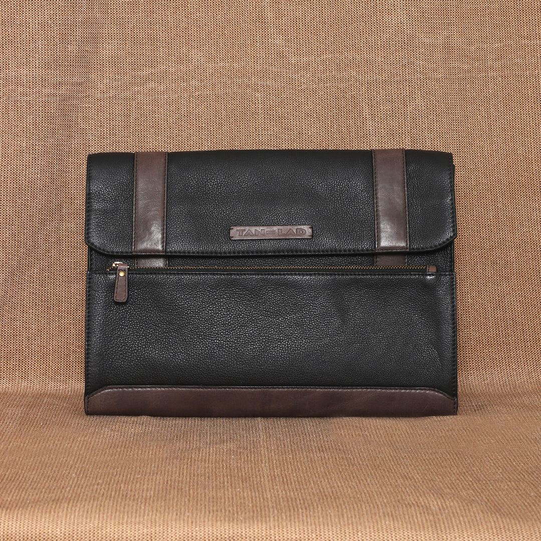 TAN LAD  Basta Sleeve - Charcoal with Black Currant