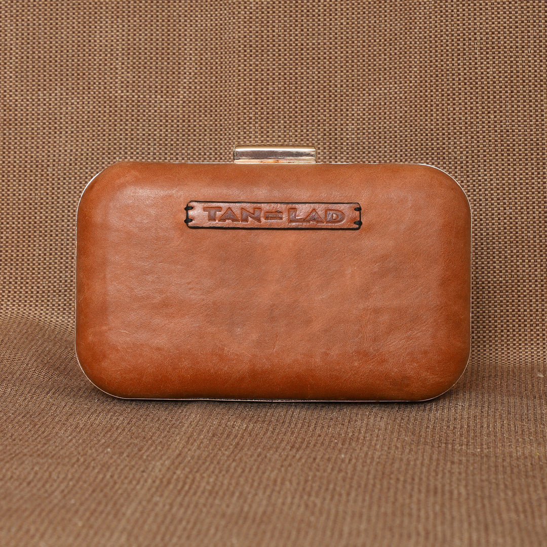TAN LAD  Jewels Clutch - Camel