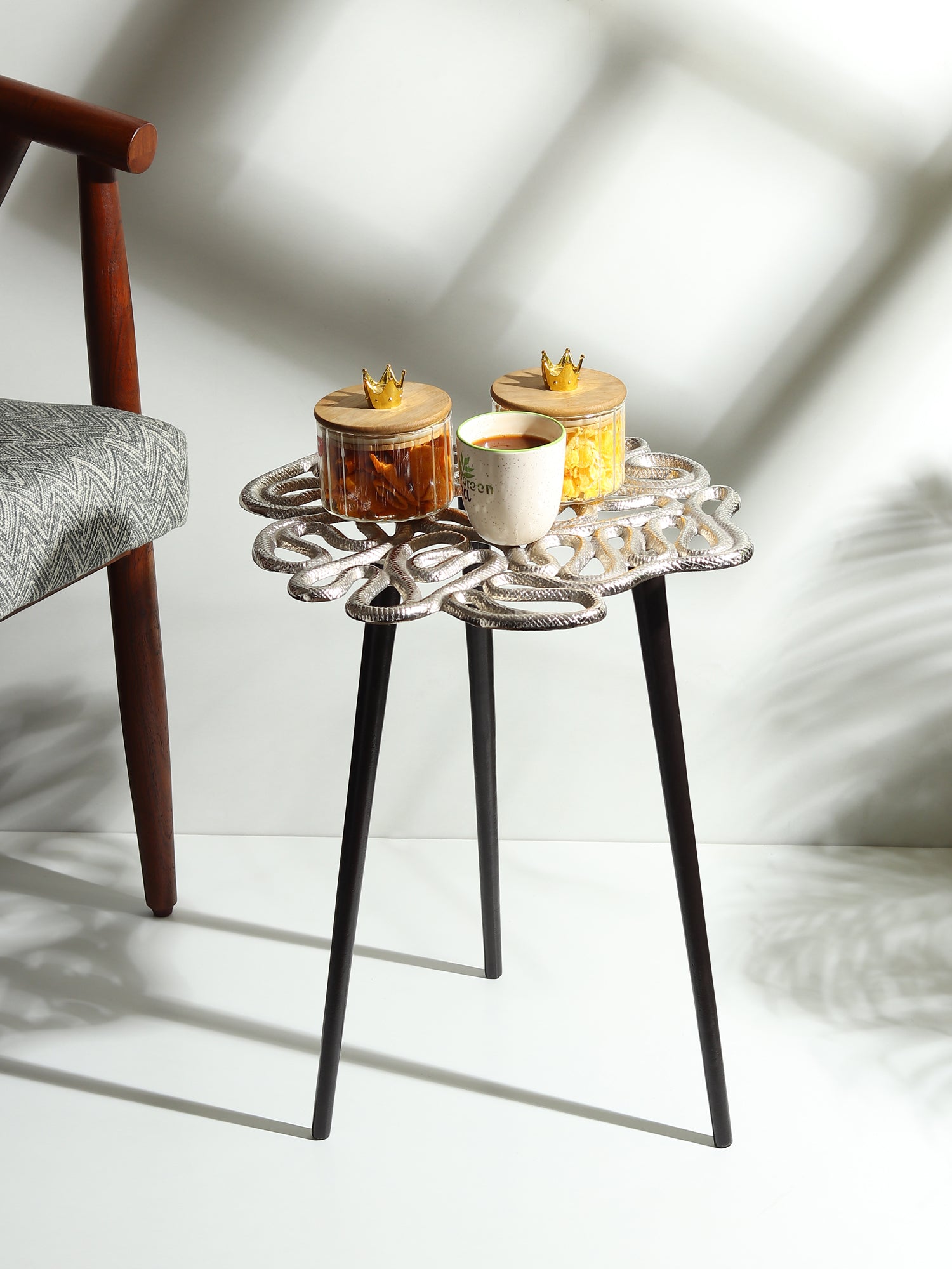 De Maison Decor Sliitherin's end Table - Silver 