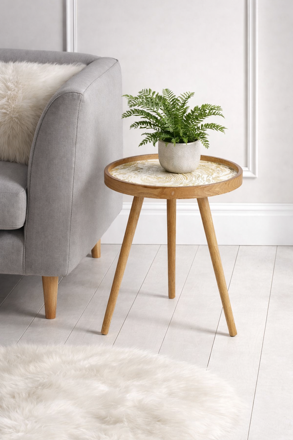 De Maison Decor Oakveil Brown Table Medium  - Gold & White