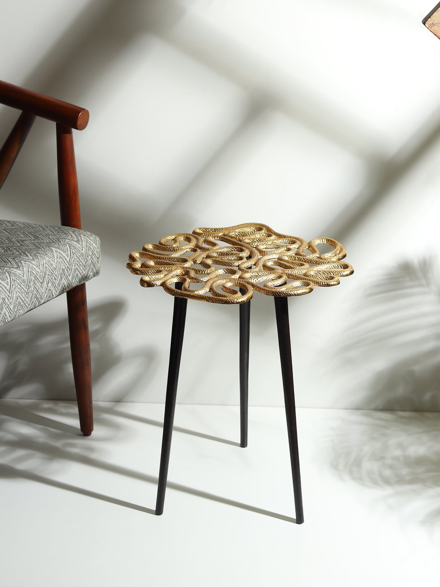 De Maison Decor Sliitherin's end Table -  Gold 
