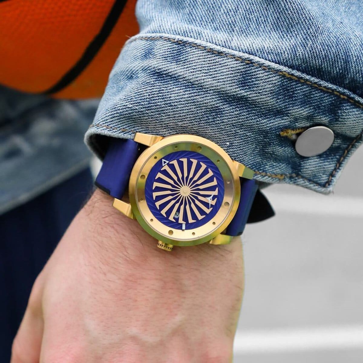 ZINVO BLADE VOLT Analog Blue Turbine Round Dial Men's Watch - 321