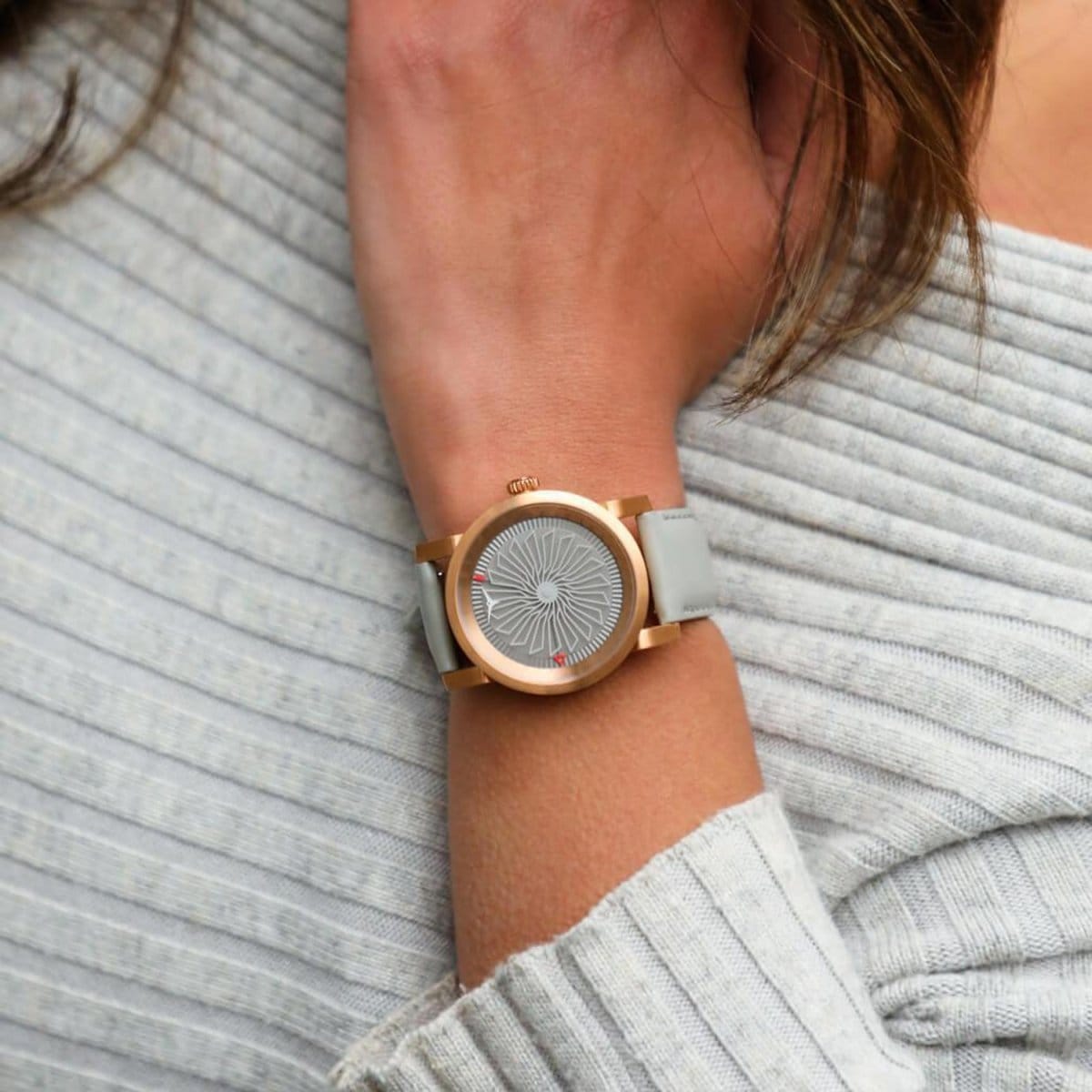 ZINVO BLADE ESSENCE Automatic Grey Turbine Round Dial Women's Watch - 602