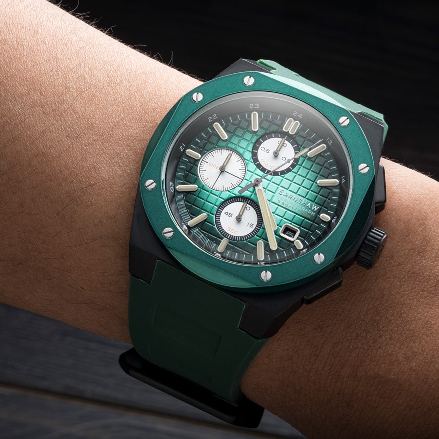 Earnshaw Bessemer Chronograph Green Round Luminous Hands Dial Men's Watch - ES-8254-01