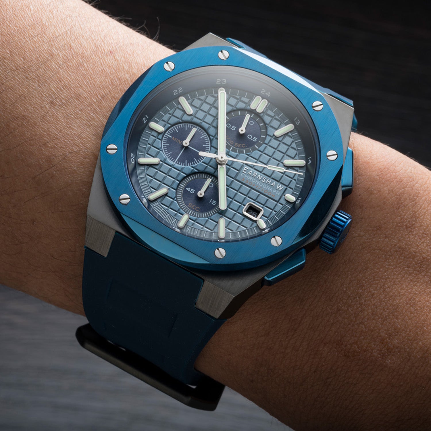 Earnshaw Bessemer Chronograph Blue Round Luminous Hands Dial Men's Watch - ES-8254-03