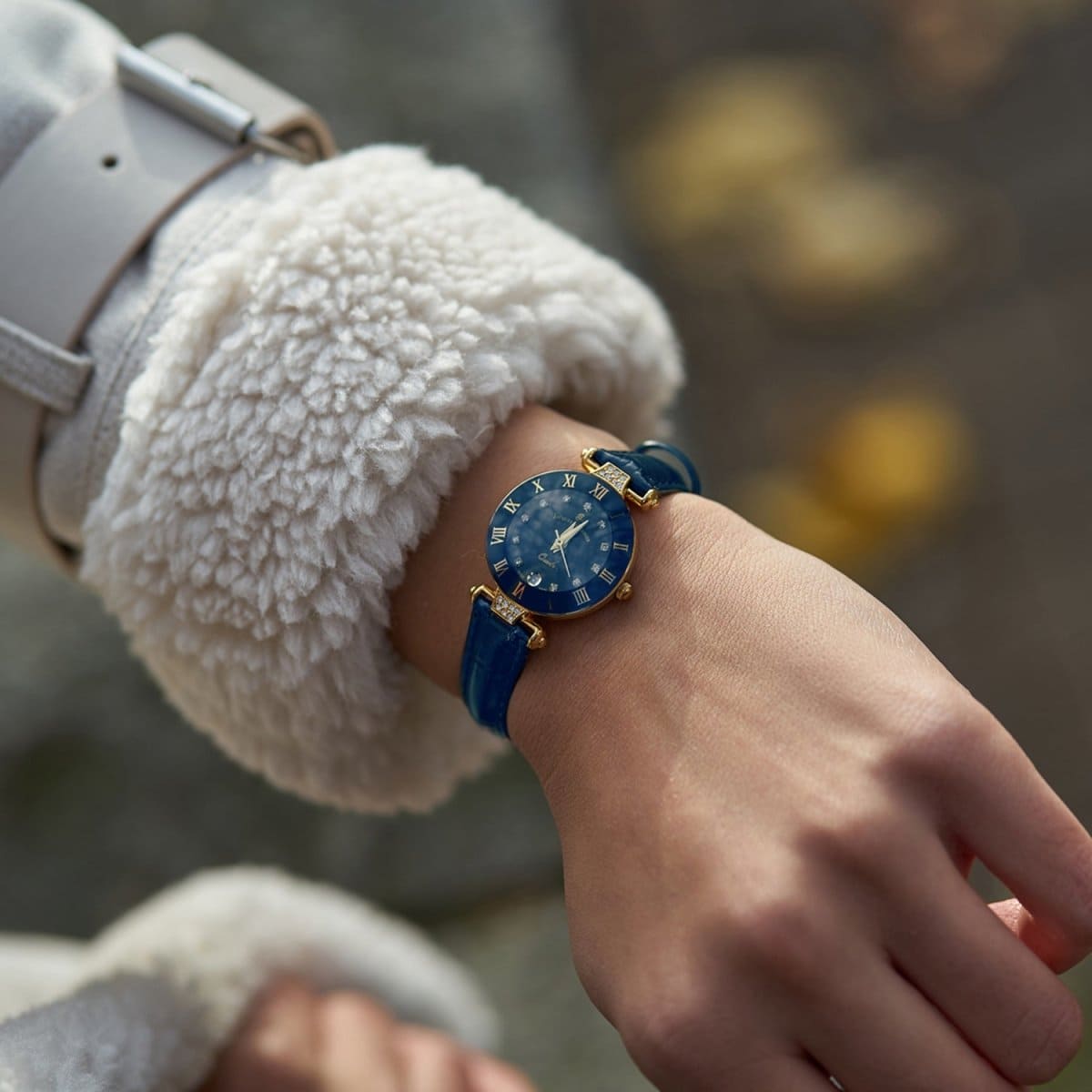 JACQUES DU MANOIR Coupole Fashion Swiss Made Analogue Blue Round Dial Women's Watch- RCP.80