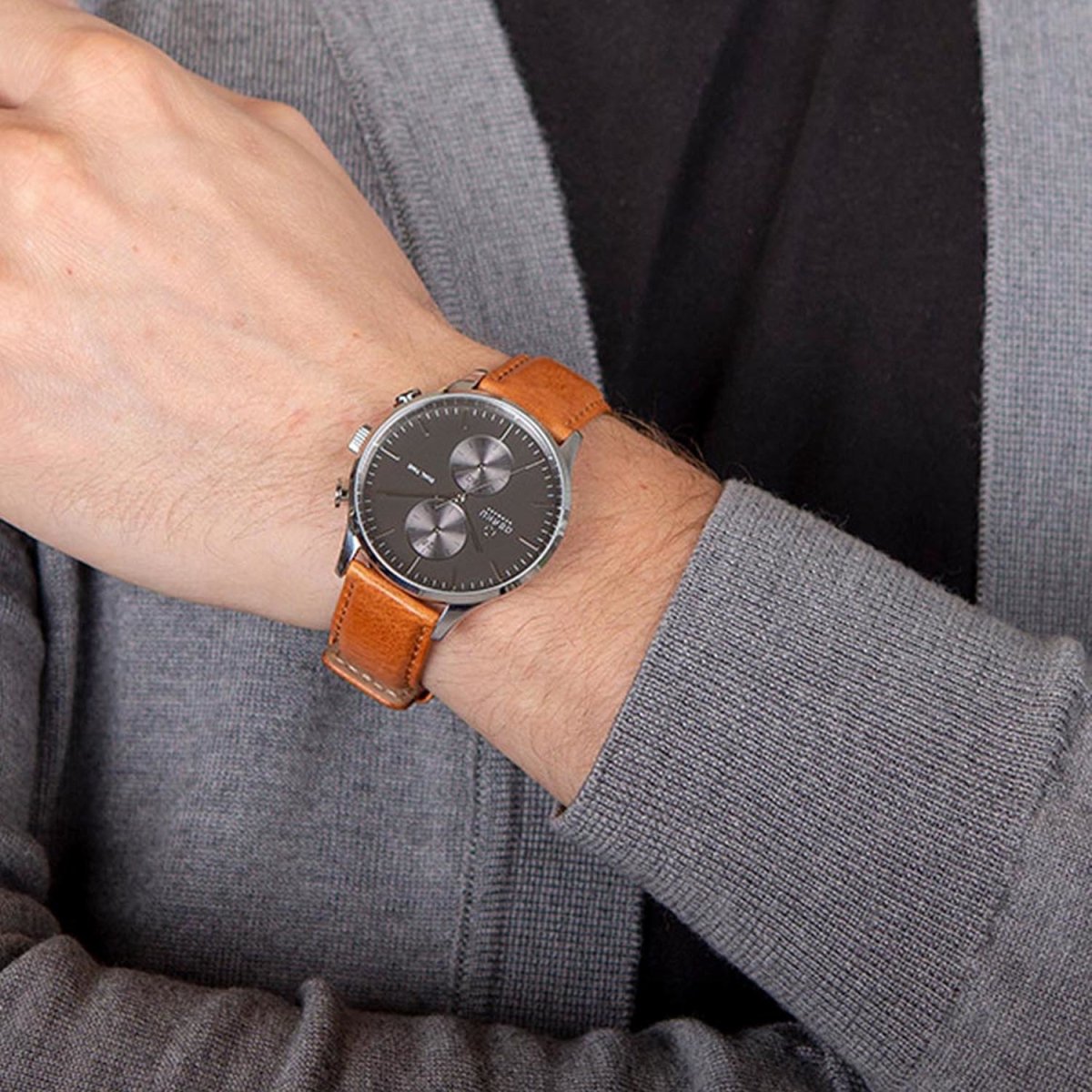 Obaku Gran Camel Dual Time Grey Round Dial Men's Watch- V196GUCURZ